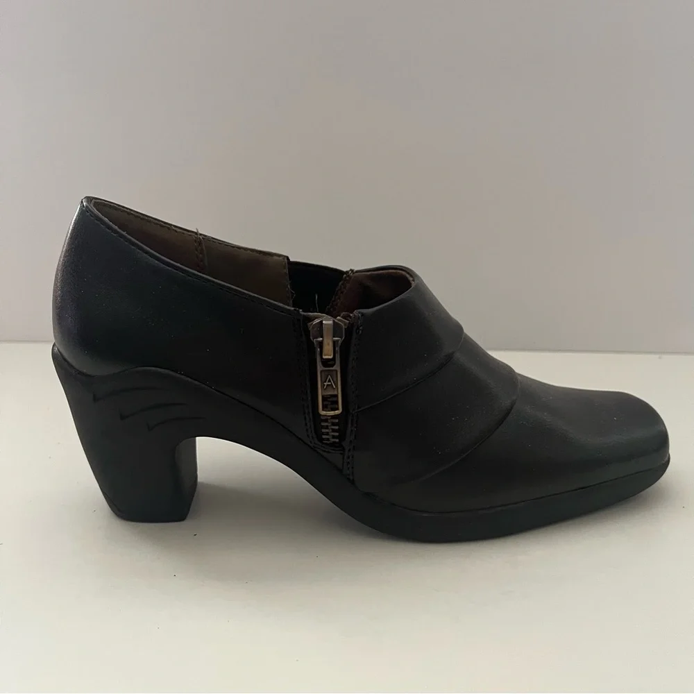 NEW Aerosoles Womens Dark Brown Sz 5.5  Side Zip Ankle Comfort Bootie Shooties